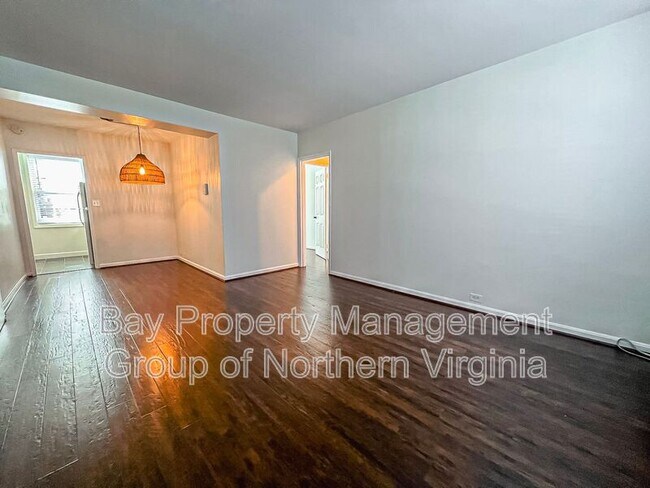 Foto del edificio - 220 N Thomas St