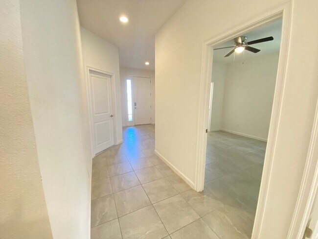 Foto del edificio - 1273 Hendon Lp