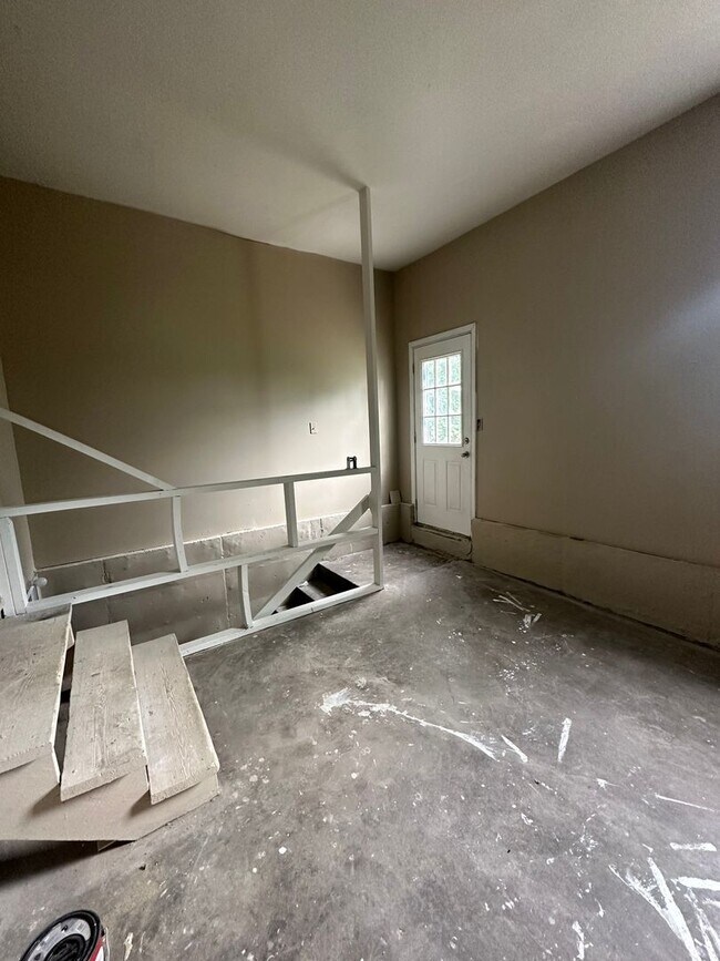 Building Photo - 7301 S Benton Ave