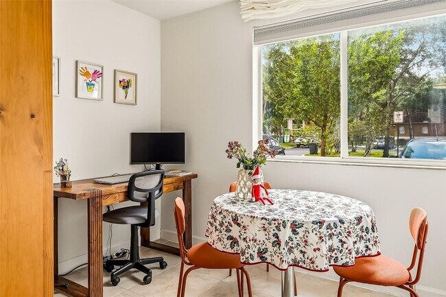 Foto del edificio - 787 NW 91st Terrace