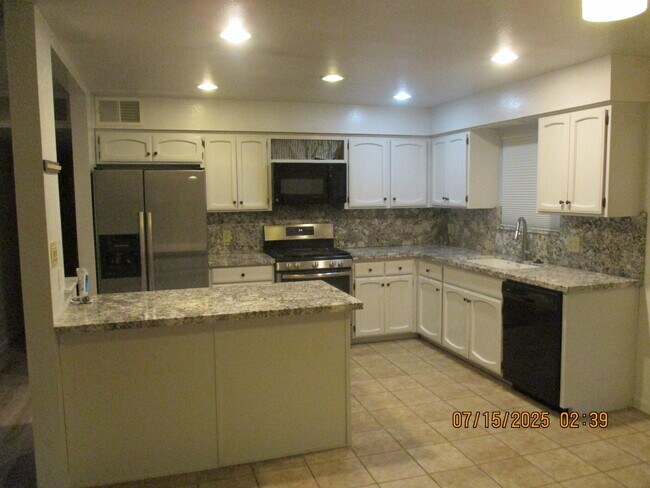 Foto del edificio - 2563 Lockwood Dr