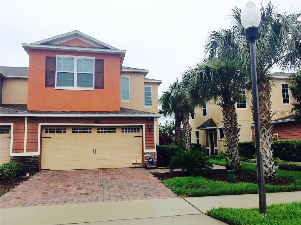 Primary Photo - 1049 Priory Cir