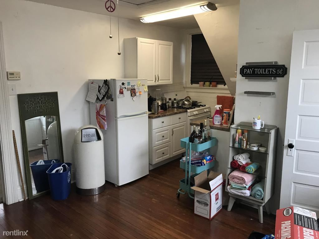 Foto principal - 417 S Winebiddle St