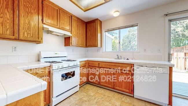 Foto del edificio - 923 Dorothea Ct
