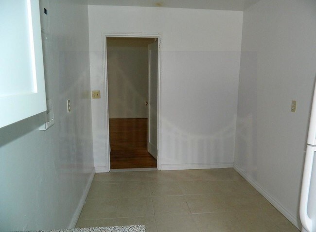 Foto del edificio - 237 N Broadway