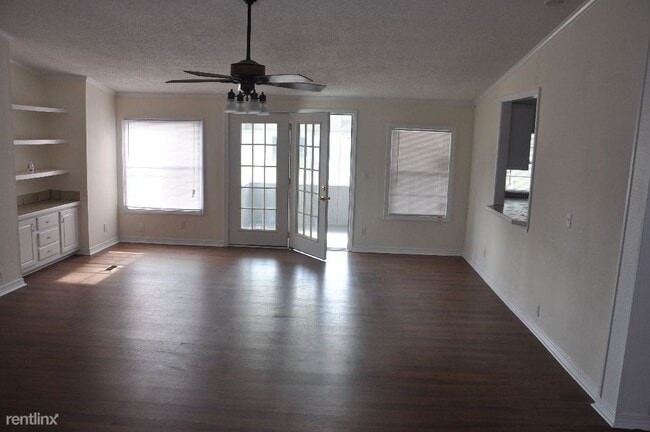Building Photo - 3 br, 2 bath House - 14939 Angela Dr