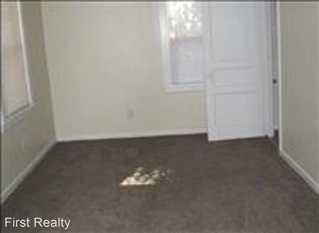 Building Photo - 2 br, 2 bath House - 227 N. Debardeleben St.
