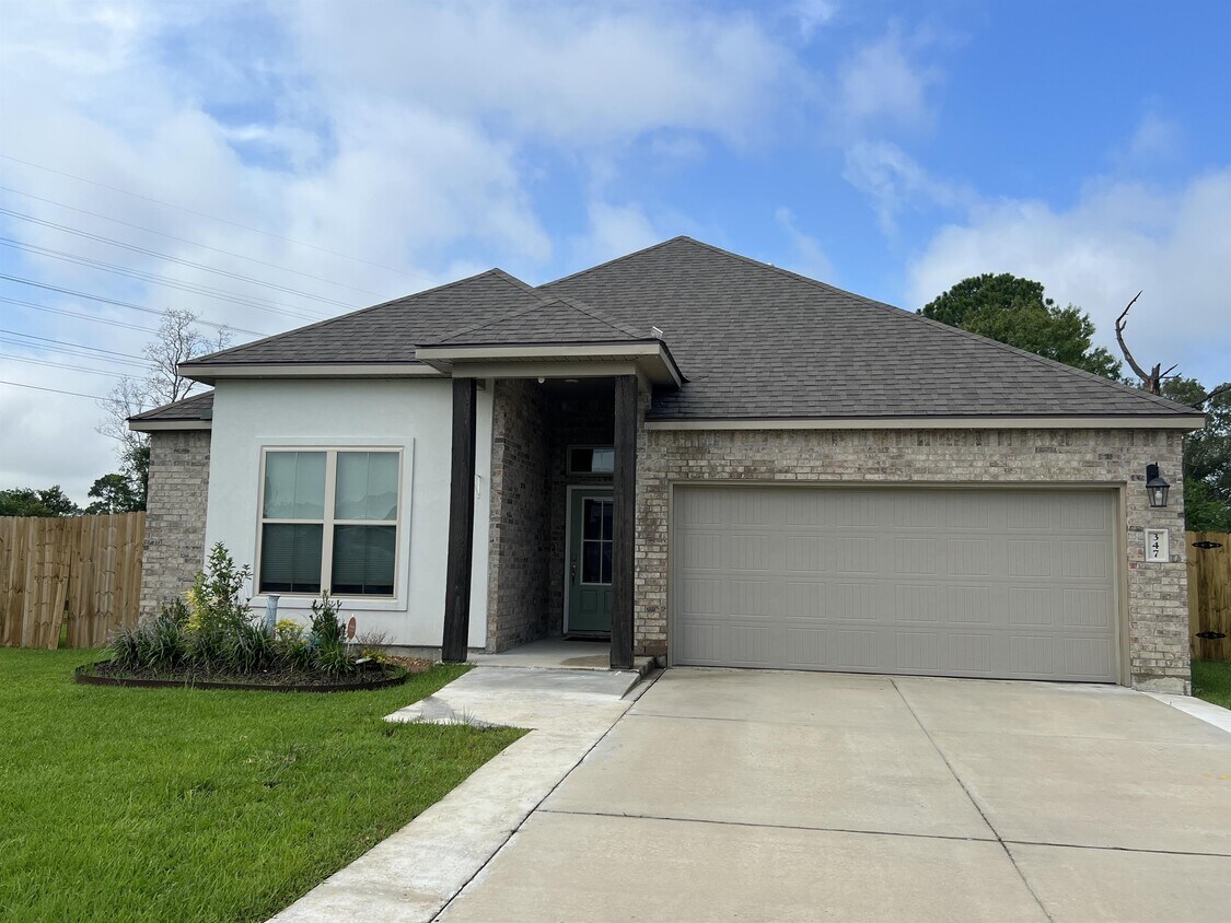 347 Windsor Woods, Sulphur, LA 70665 House Rental in Sulphur, LA
