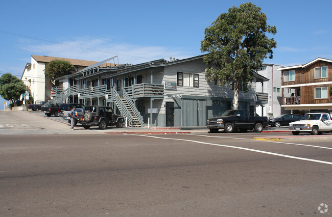Building Photo - 3600 Mission Blvd