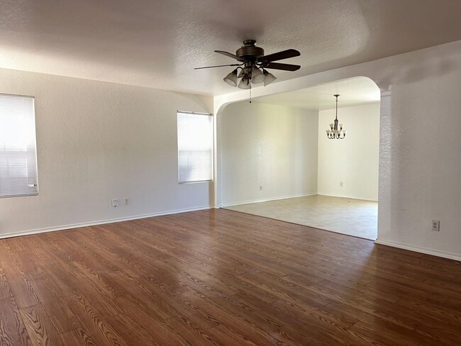 Building Photo - 3/2 in Cibolo, TX