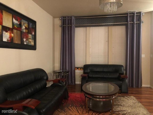 Foto del edificio - 2 br, 2.5 bath Townhome - 8985 E Nichols Pl
