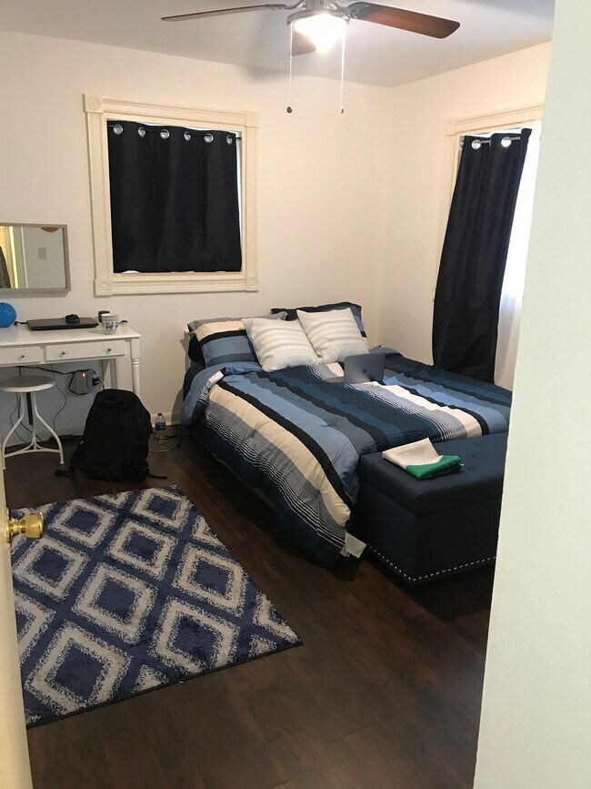 Building Photo - 1239 Vesper Dr