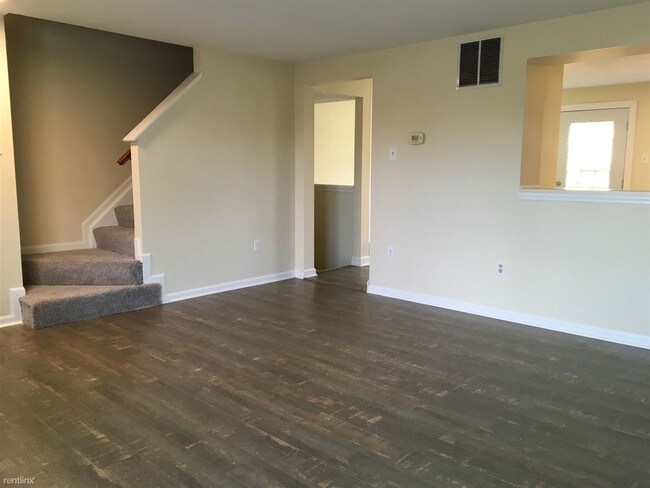 Building Photo - 3 br, 1.5 bath House - 1006 Westshore Dr