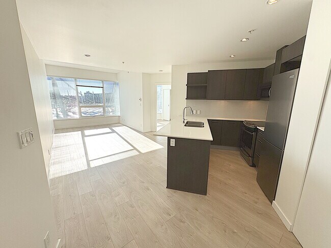 Building Photo - Aquilini Centre West - 2412