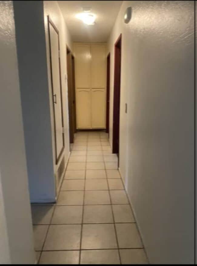 Foto del edificio - 1758 S Palmetto Ave