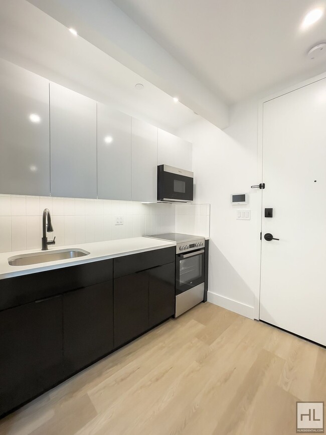 Foto del edificio - Crown Heights / Sunlit Studio 1-Bath / New...