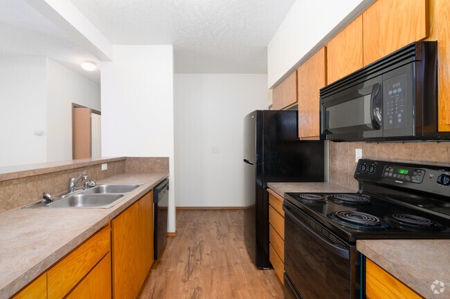 2BR, 2BA - 1150SF - Kitchen - Prairie Hills