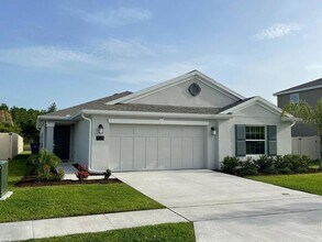 Building Photo - 725 Peg Ct