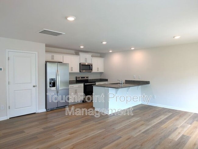 Building Photo - 5131 Hyrule Dr