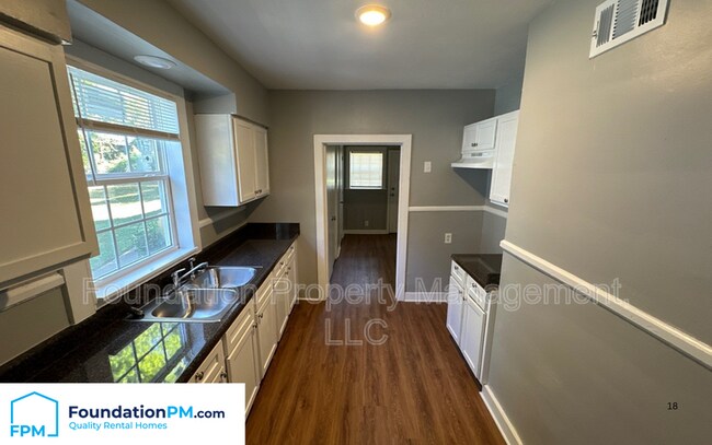 Building Photo - 3177 Carnes Ave