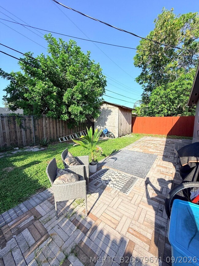 Foto del edificio - 2251 NW 4th St