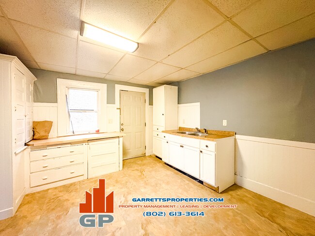 Foto del edificio - 1 Bugbee Ave