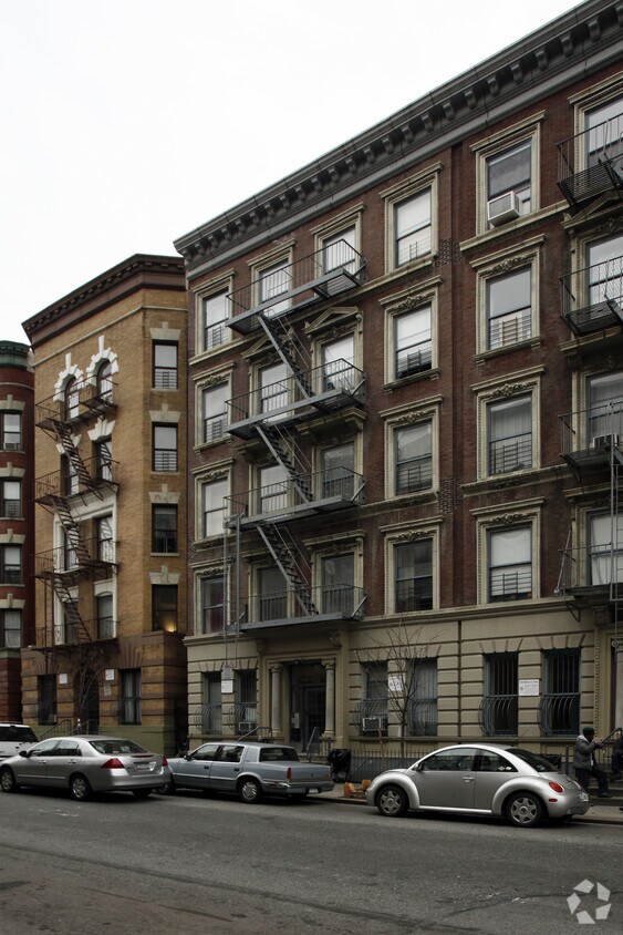 Building Photo - 240 W 122nd St