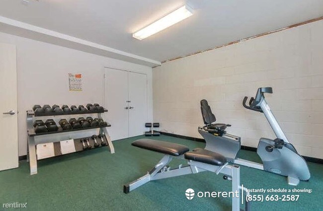 Foto del edificio - 24705 Garwood Glen Dr