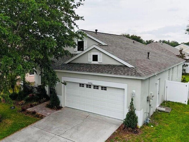 Foto del edificio - 24900 Oakhaven Ct