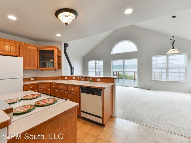 Foto del edificio - 2 br, 1 bath House - 9395 SE Southworth Dr