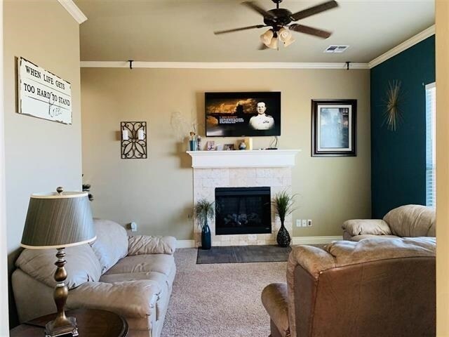 Foto del edificio - 313 Marilyn Glover St