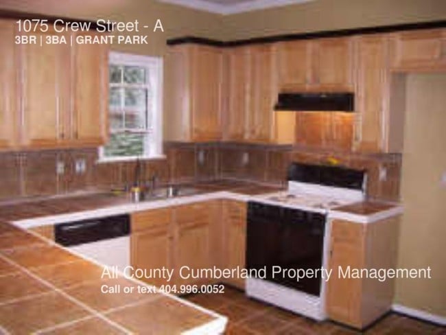 Building Photo - 1075 Crew St SW