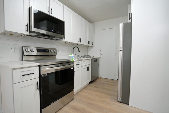 Foto del edificio - 741 E 6th St