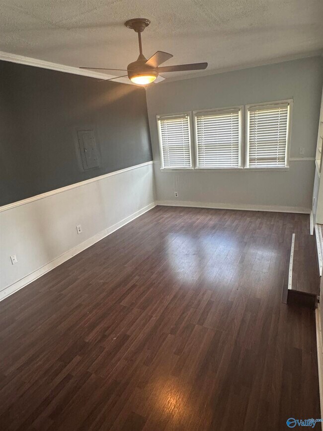 Foto del edificio - 6401 Matic Rd NW