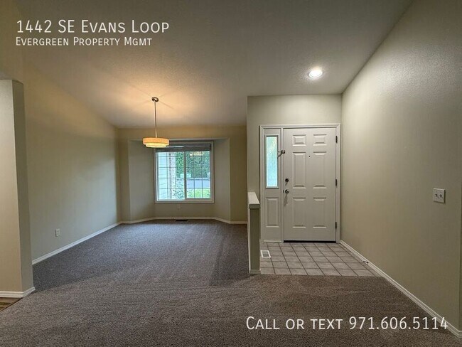 Foto del edificio - 1442 SE Evans Loop