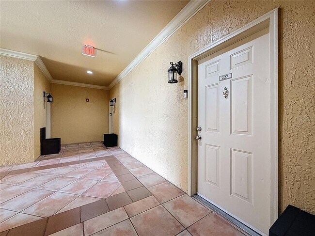 Building Photo - 4323 Bayside Village Dr