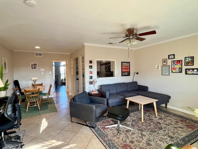 Living area - 7920 Rockwood Ln