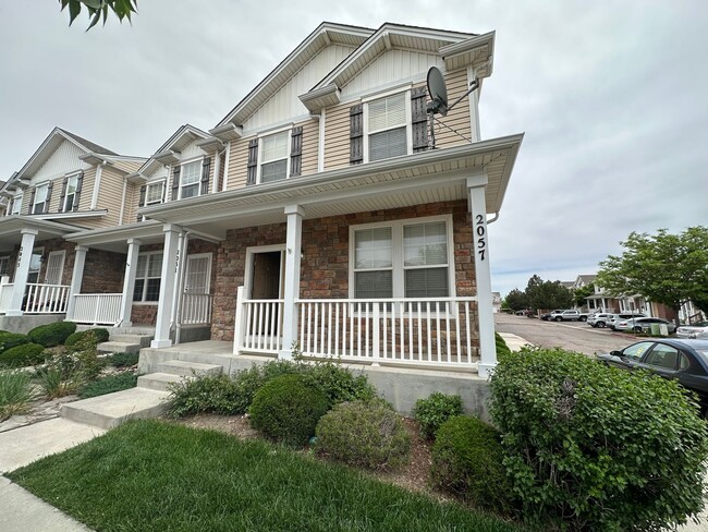 Photo - 2057 Creekridge Townhome