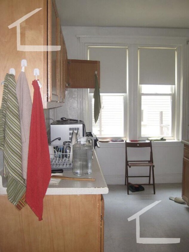 3 Bed Split NO FEE NO SECURITY Heat Hw inc... - 3 Bed Split NO FEE NO SECURITY Heat Hw inc...