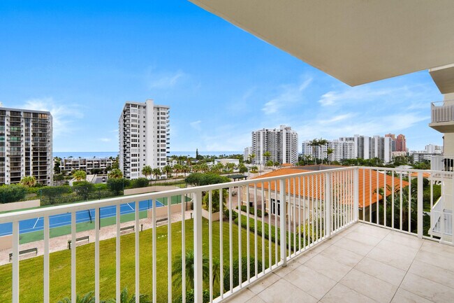 Foto del edificio - 3020 NE 32nd St