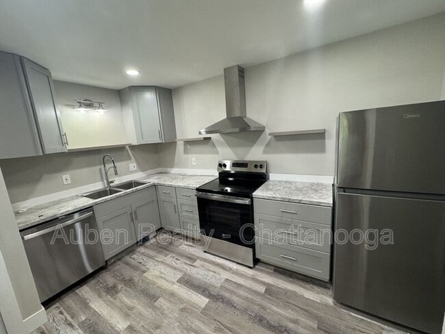 Foto del edificio - 405 Missionary Ave