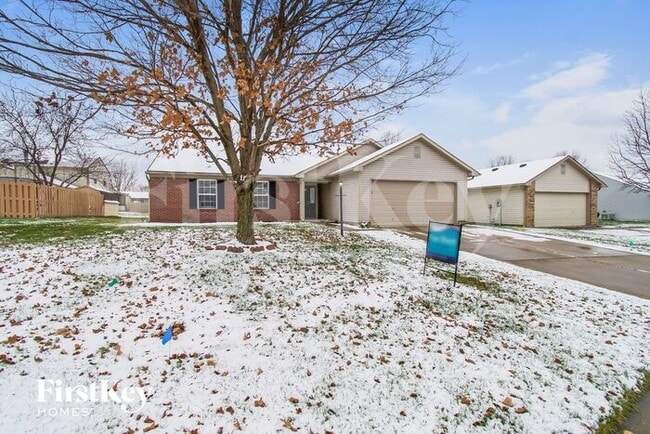 Building Photo - 7655 Hidden Valley Ln