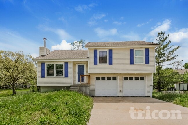 Building Photo - 8835 NE 73rd Ct