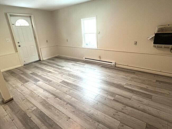 Foto del edificio - 551 E 12th St