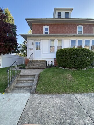 Building Photo - 306 Delaware Ave