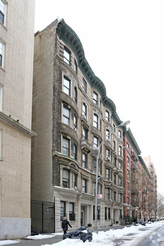 308 W 93rd St, New York, NY 10025 - Apartments in New York, NY ...