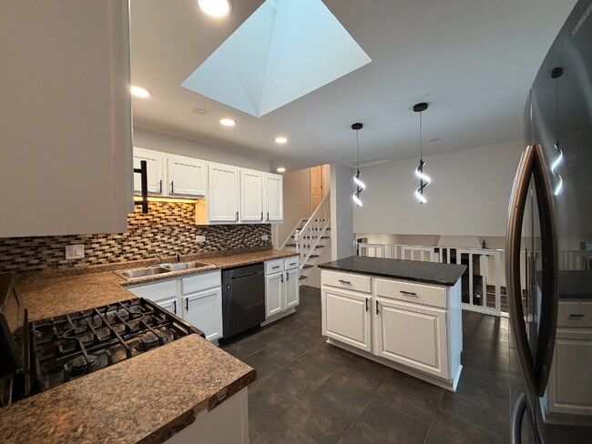 Foto del edificio - 3325 192nd Pl