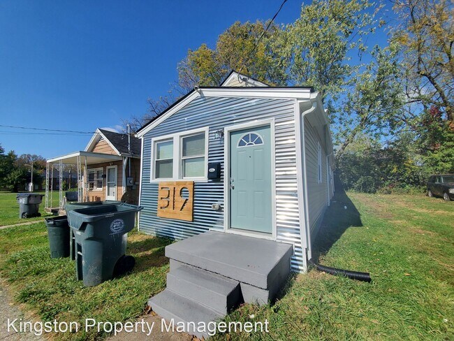 Foto del edificio - 2 br, 2 bath House - 319 Race Street.