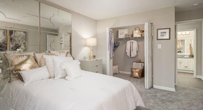 Foto del edificio - 7100 Roswell Rd