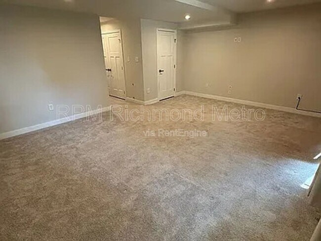 Building Photo - 2104 Boro Ridge St